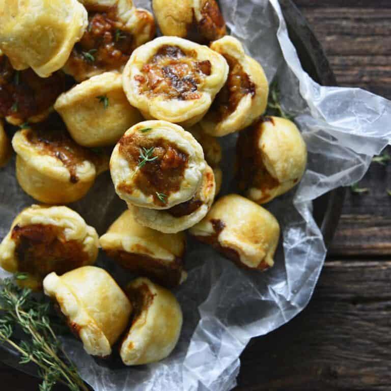 french onion tartlets featured image