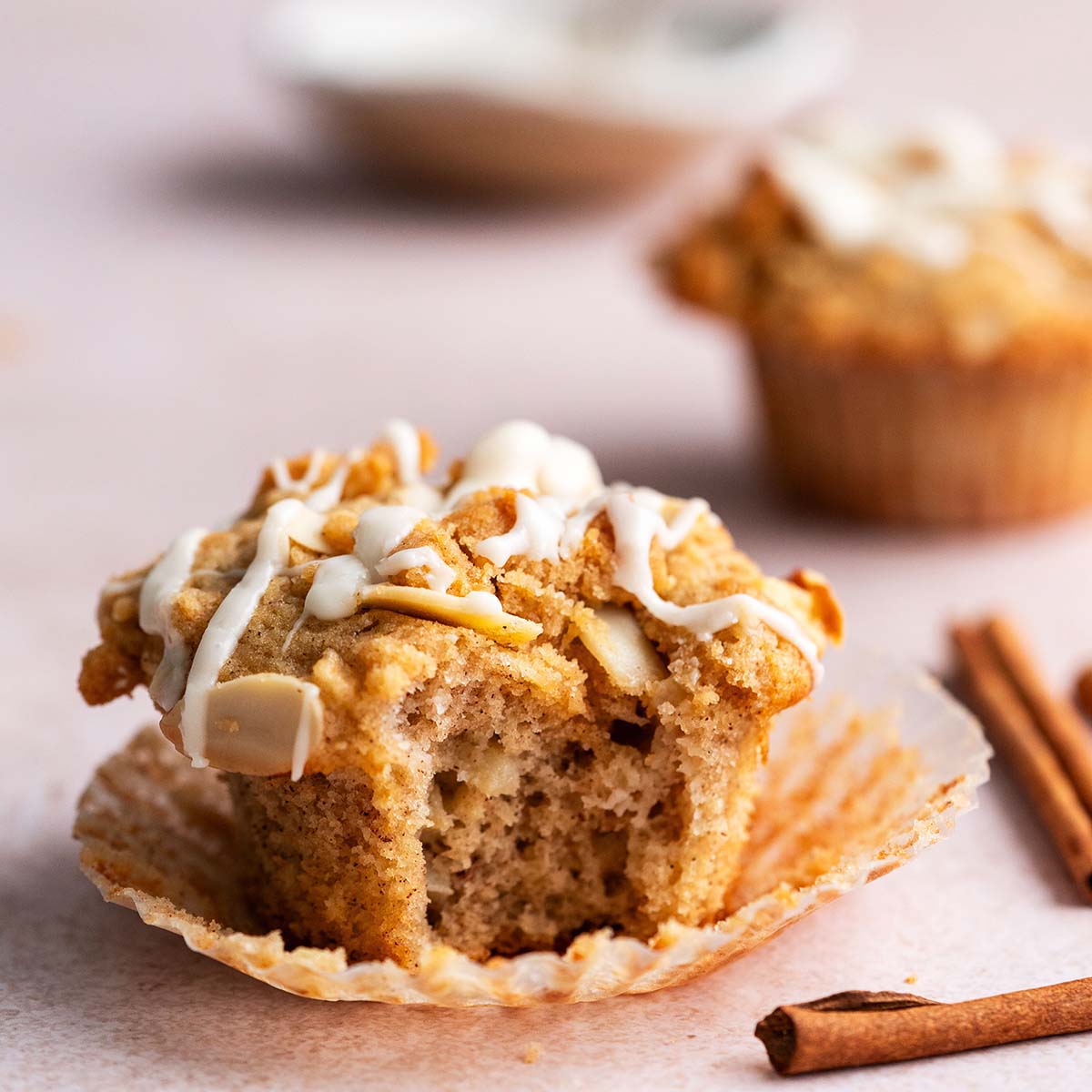 apple crumble muffins recipe featured image