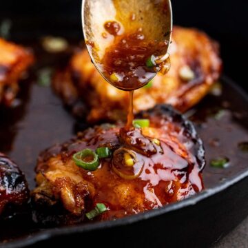 honey garlic chicken thighs recipe featured image
