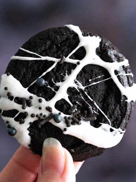cobweb halloween cookies featured image