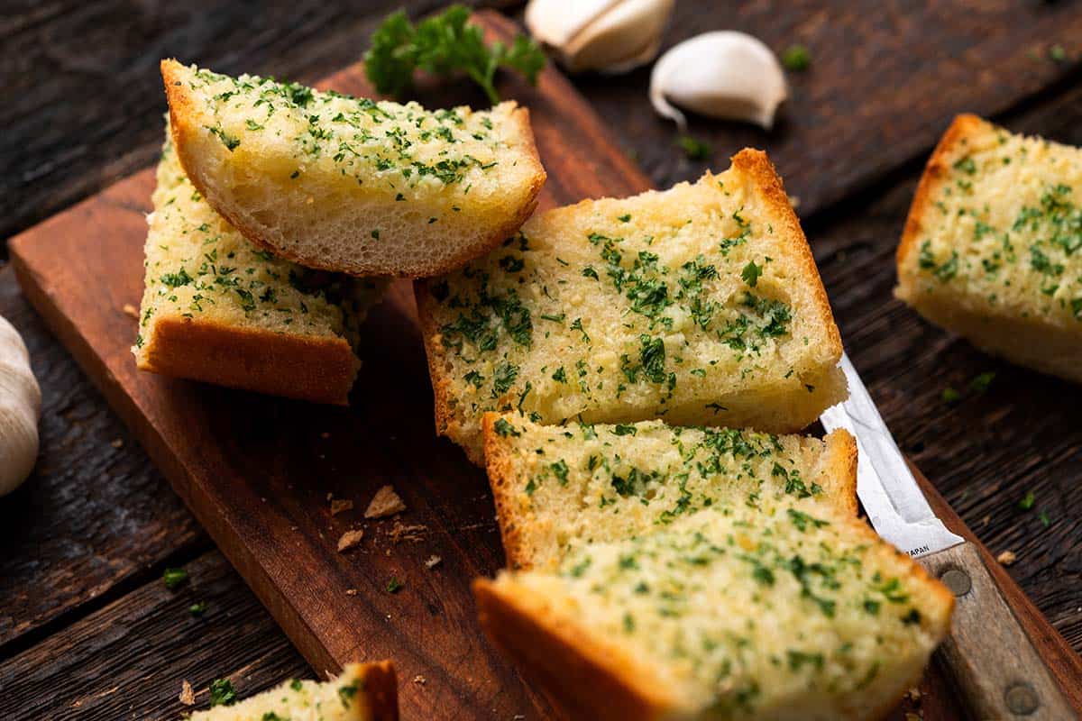 easy method for how to cook garlic bread from scratch