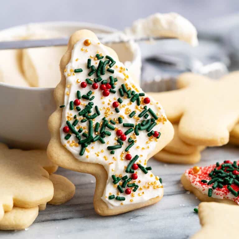 christmas cut out cookies featured image