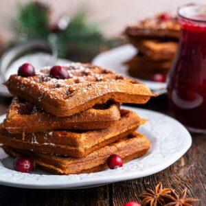 gingerbread waffles featured image
