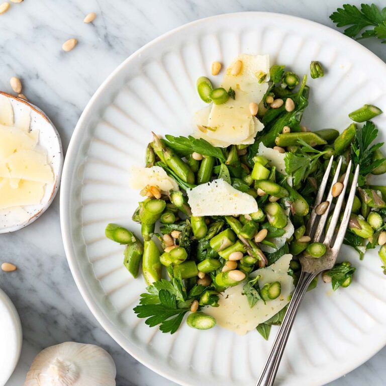 easy asparagus salad recipe featured image