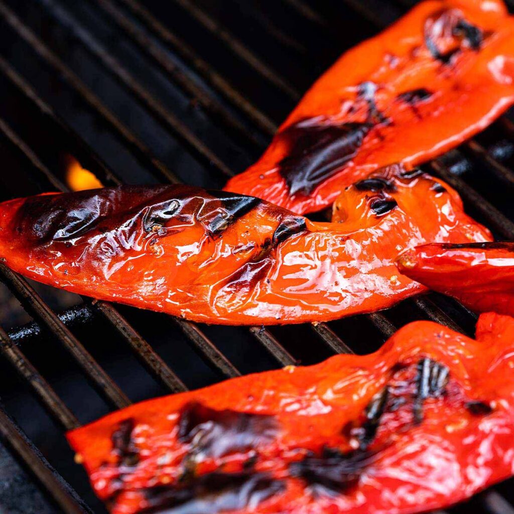 how to make grilled red peppers recipe featured image