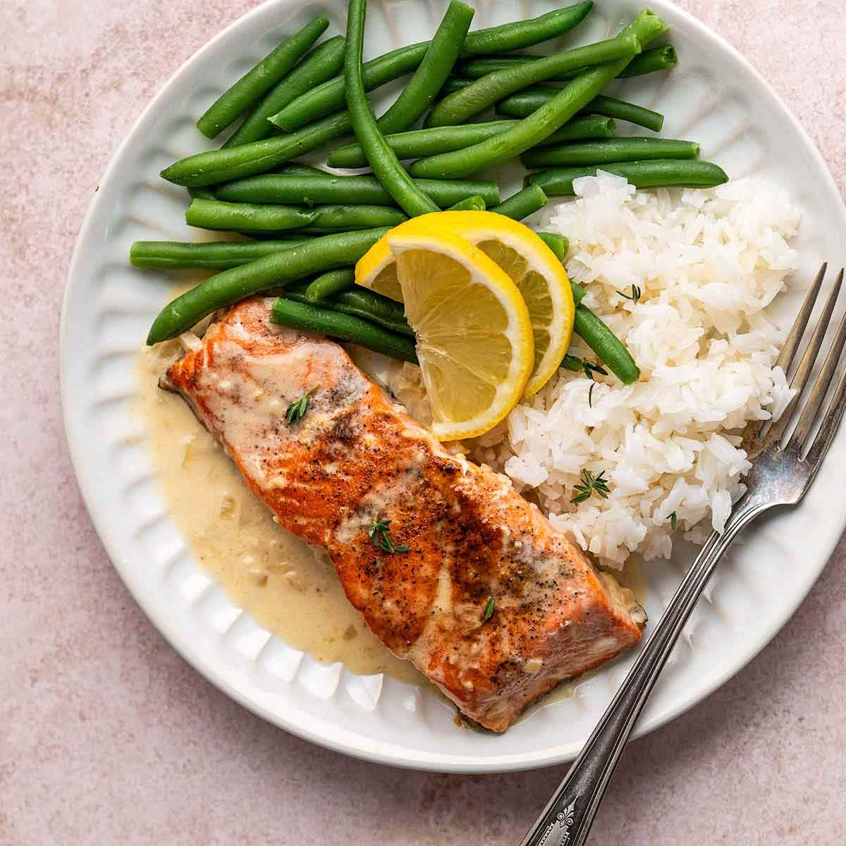 easy creamy sauce for salmon featured image