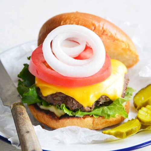 cast iron skillet burgers featured image