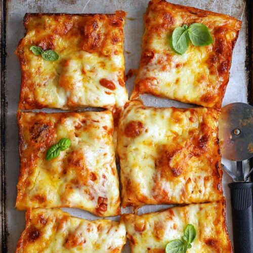 Detroit style pizza recipe featured image