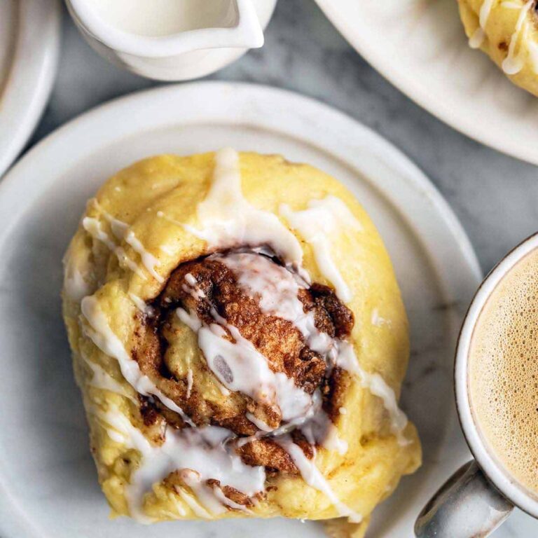 protein cinnamon roll recipe featured image