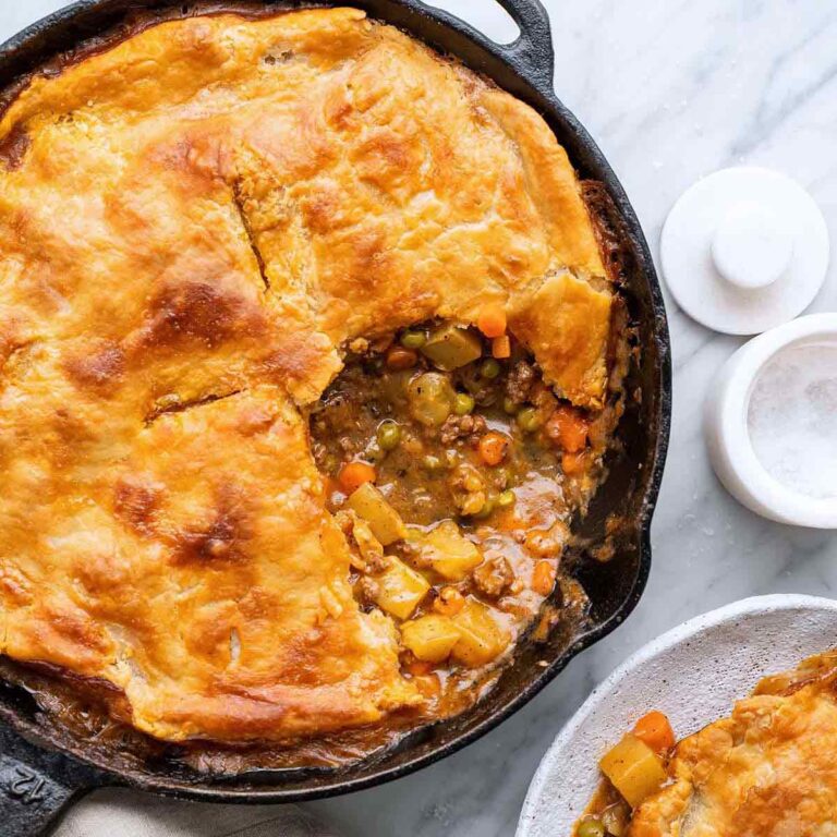 easy ground beef skillet pot pie recipe featured image
