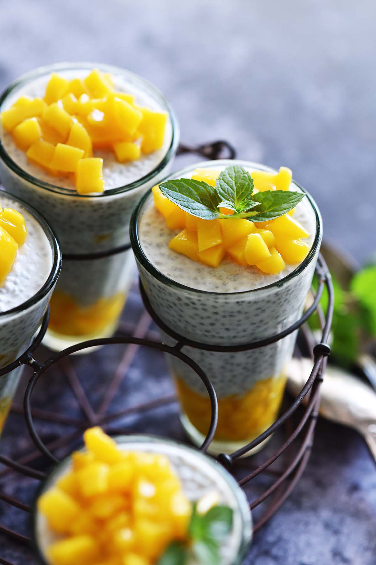 chia seed pudding with fresh mango