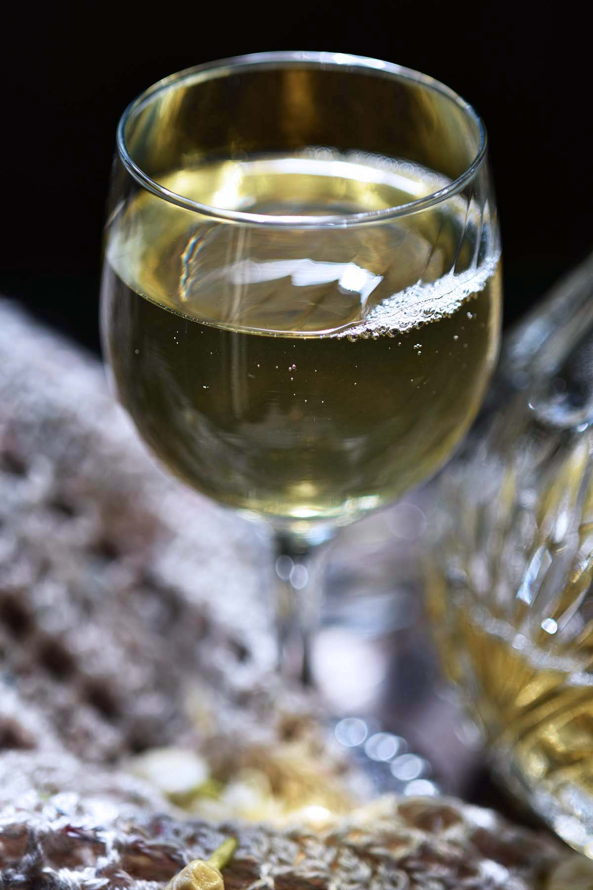 cordial of Imladris in glass