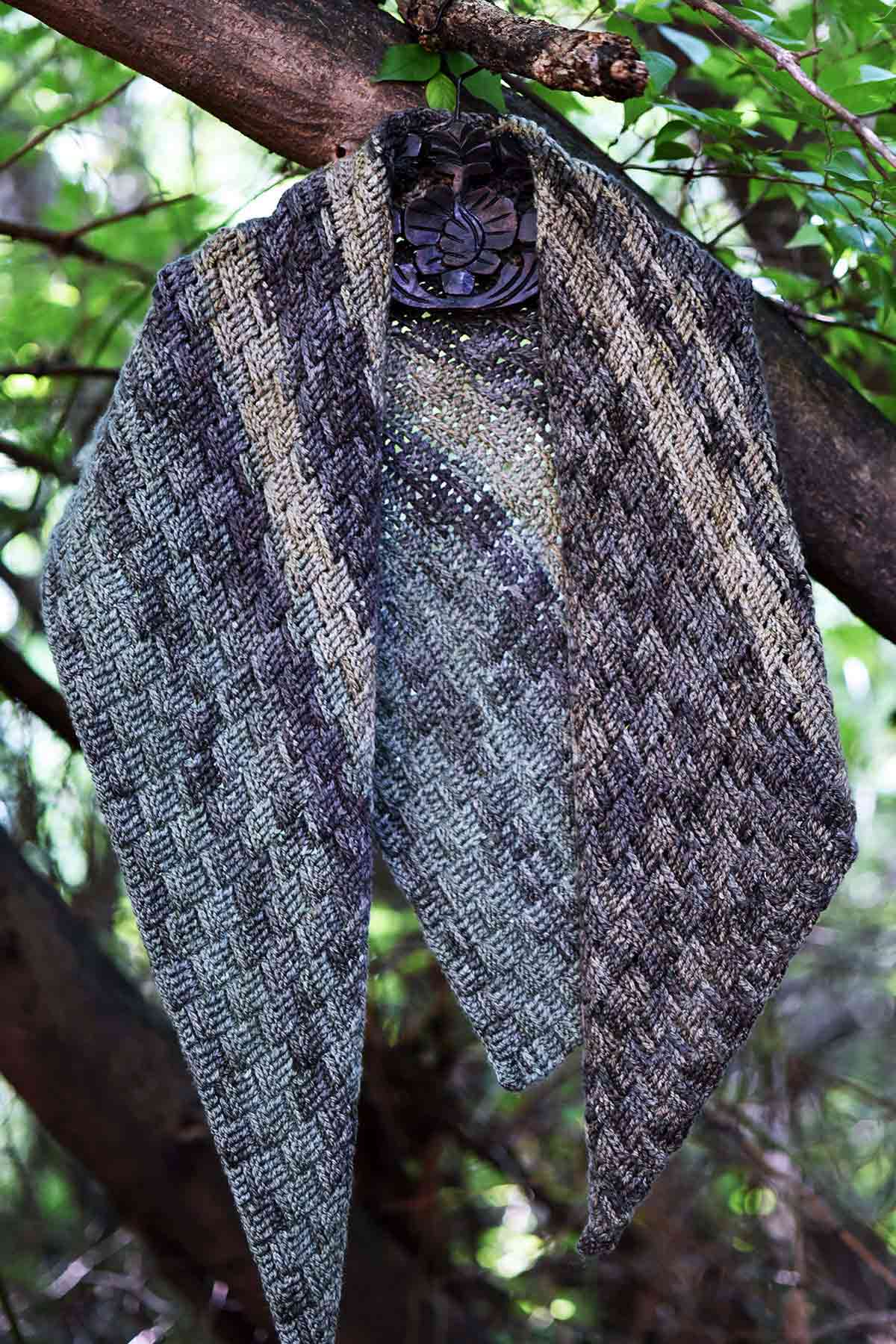 corner2corner crochet shawl inspired by Legolas elf cloak from lotr