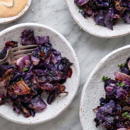 simple crispy red cabbage recipe featured image