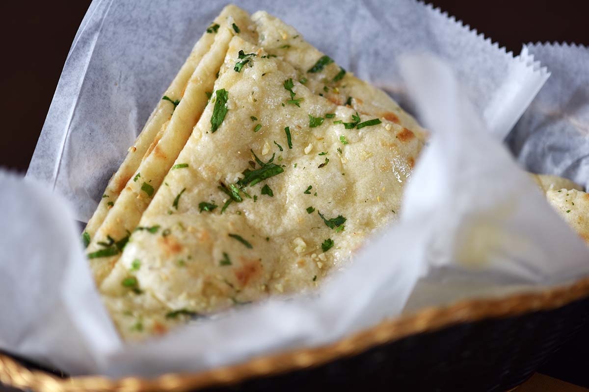 galic naan bread at DIYA