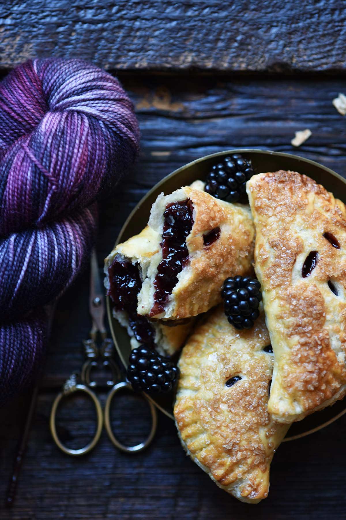 blackberry mini pie for halloween