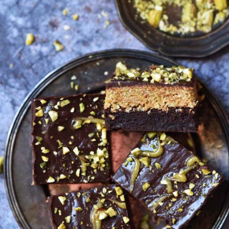 dubai chocolate brownies recipe featured image