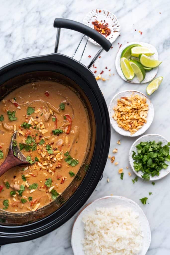 Easy Slow Cooker Thai Peanut Chicken Recipe