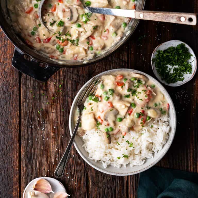 Simple Chicken a la King Recipe - An Old-Fashioned Favorite {video ...