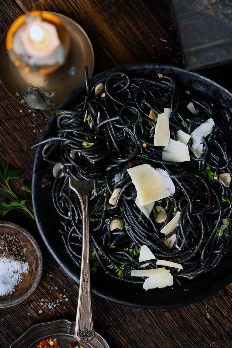 Black Pasta Recipe - Squid Ink Spaghetti Aglio e Olio - An Edible Mosaic™
